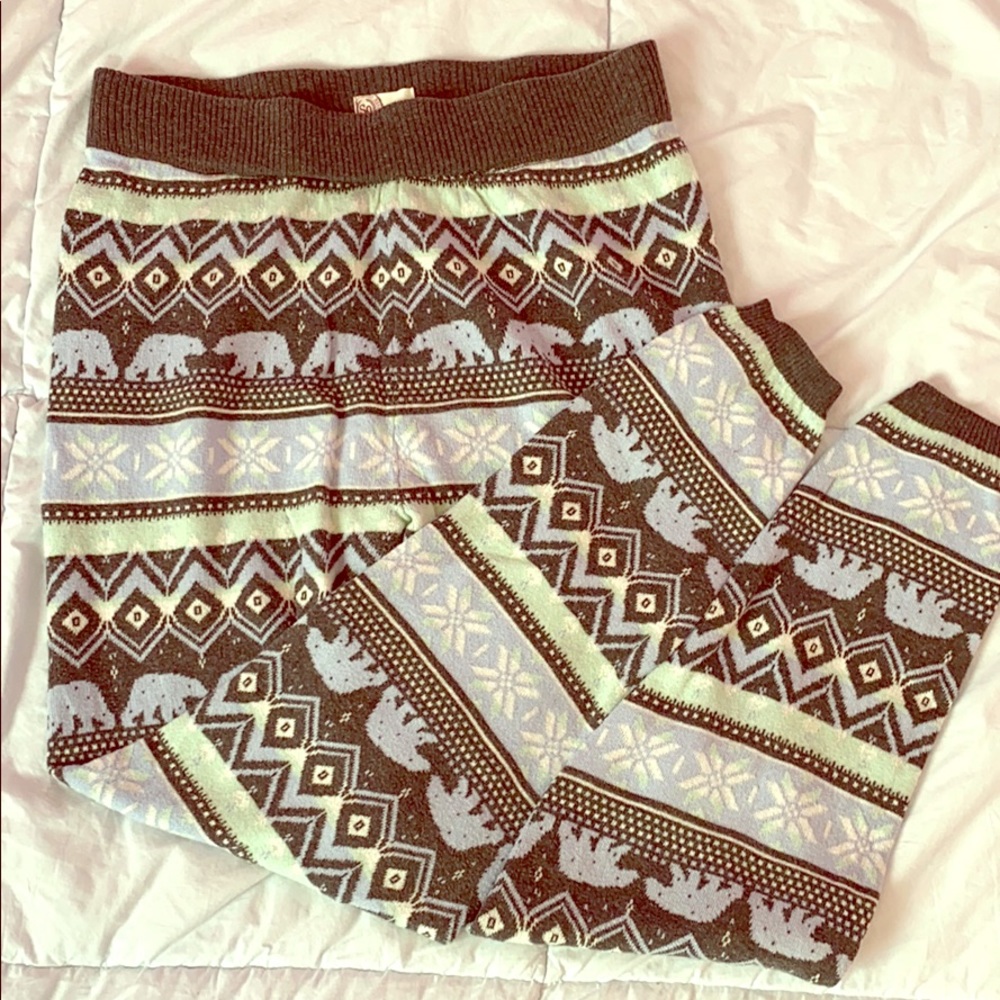 SO Bear and Snowflake leggings